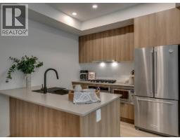 8 533 E 3rd Street, North Vancouver, BC V7L1G4 Photo 8