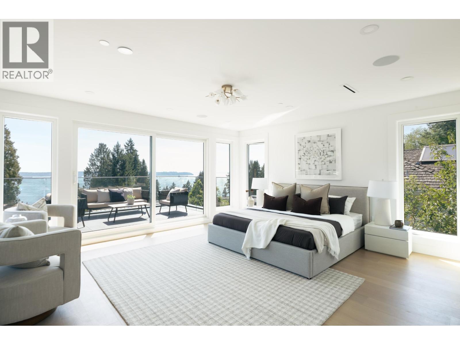 3180 BENBOW ROAD, West Vancouver