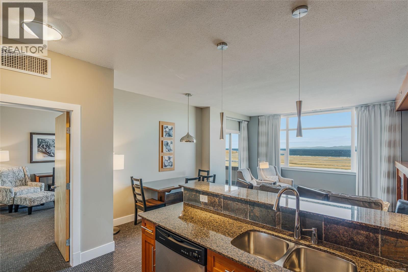 #801/802B 181 BEACHSIDE DR - 13