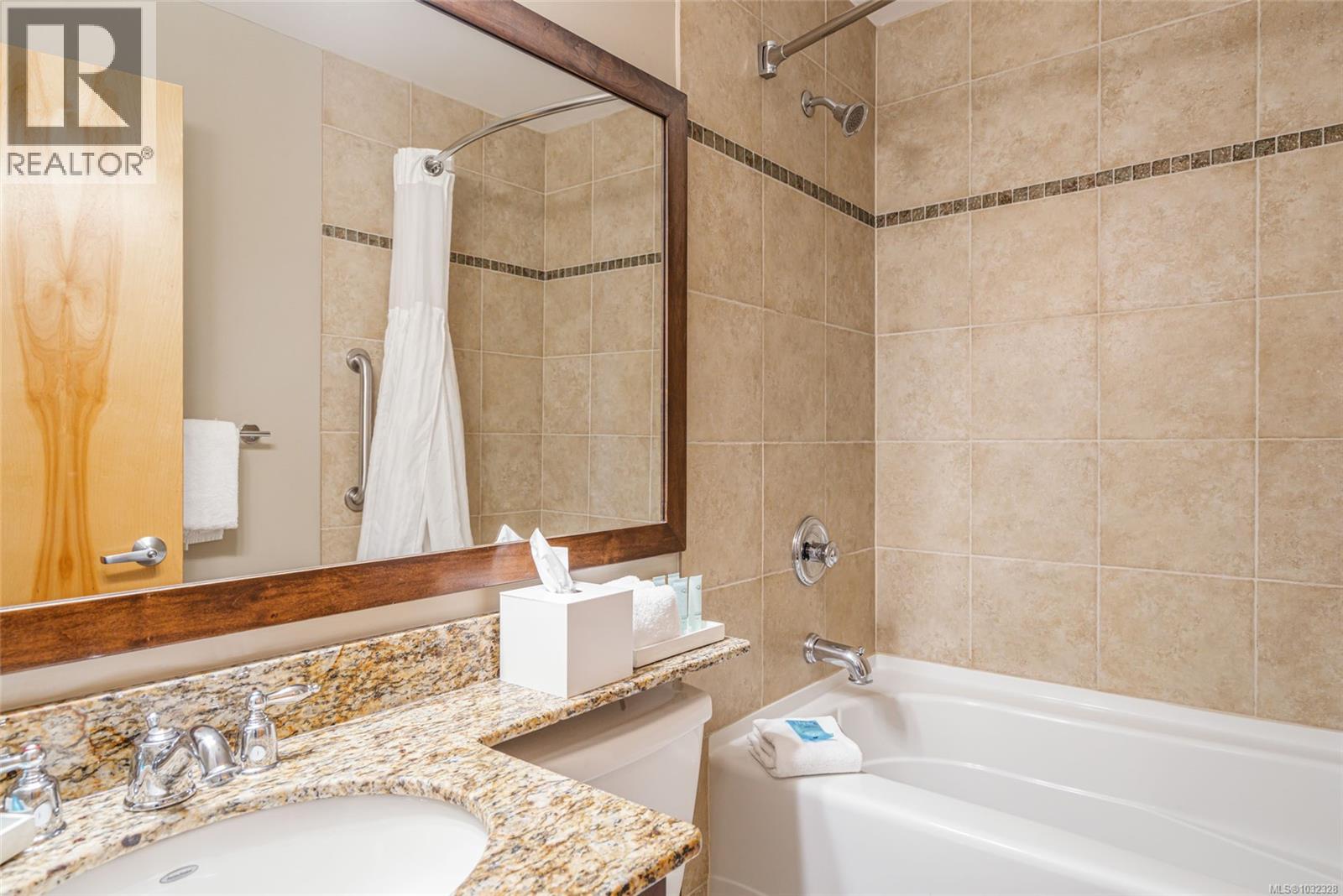 #801/802B 181 BEACHSIDE DR - 26