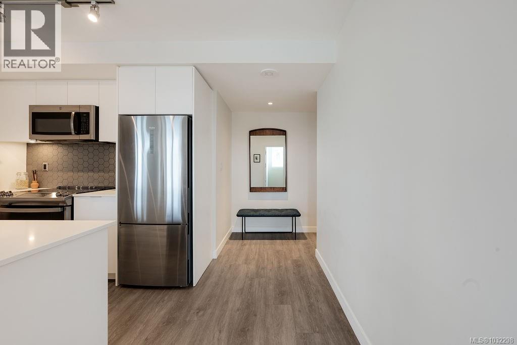 #604 845 JOHNSON ST - 14