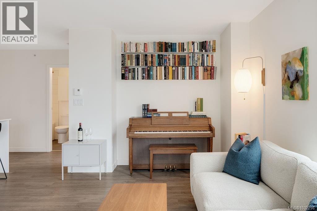 #604 845 JOHNSON ST - 28