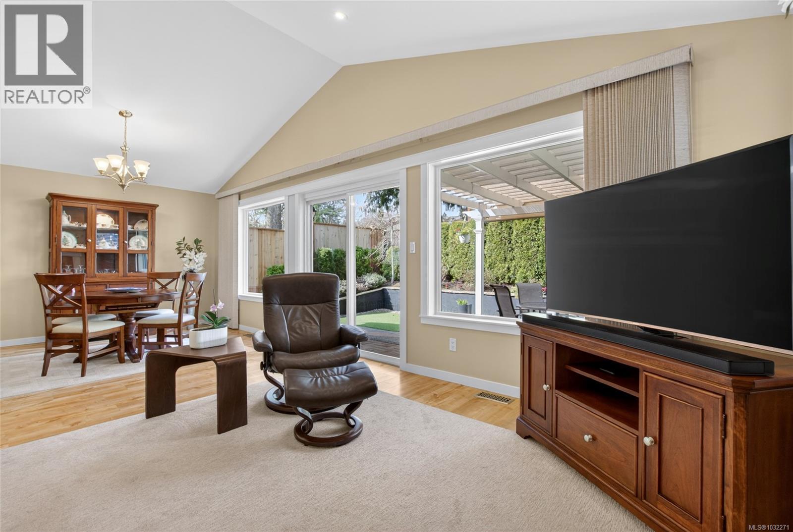 5892 STONEHAVEN DR - 19