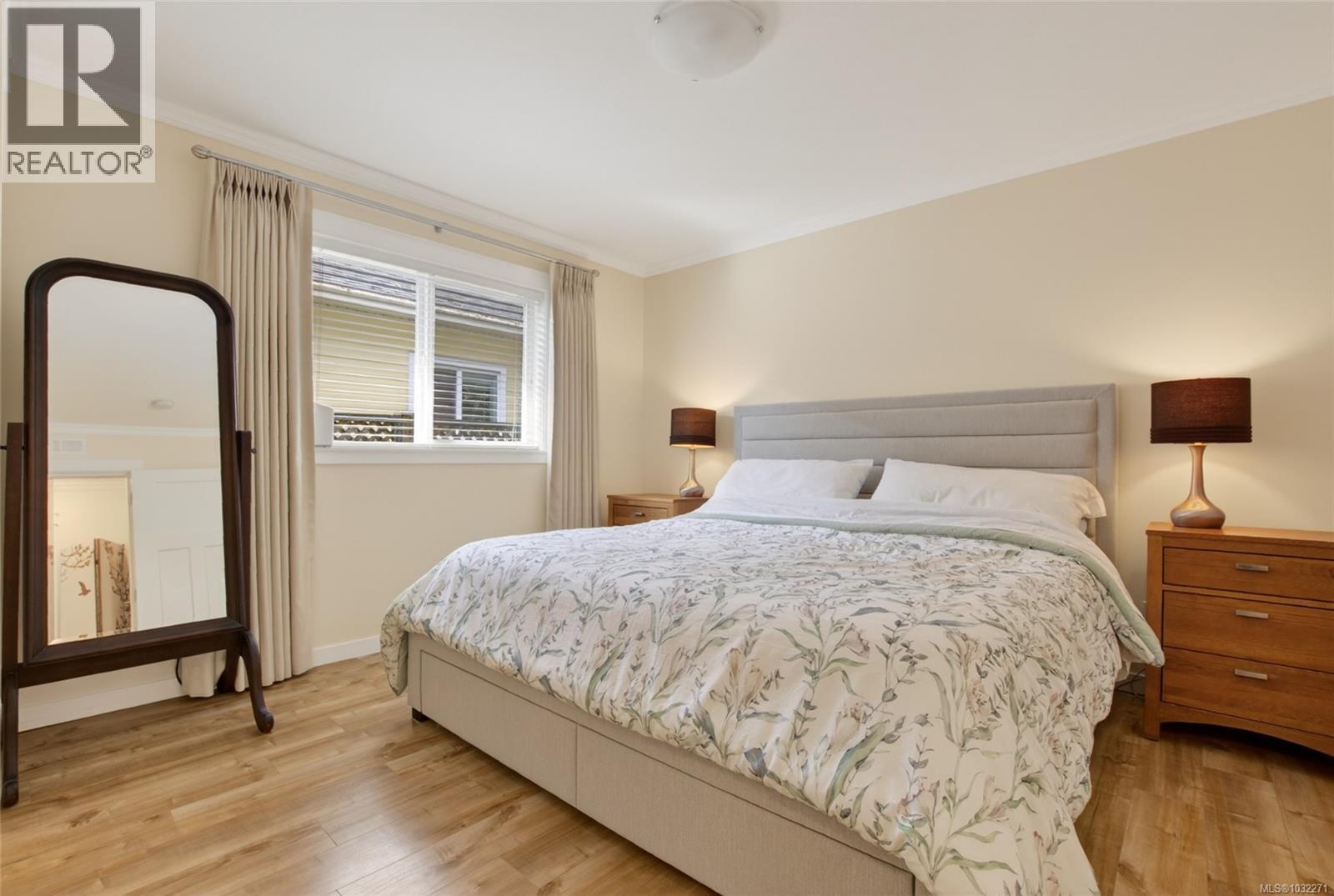 5892 STONEHAVEN DR - 23