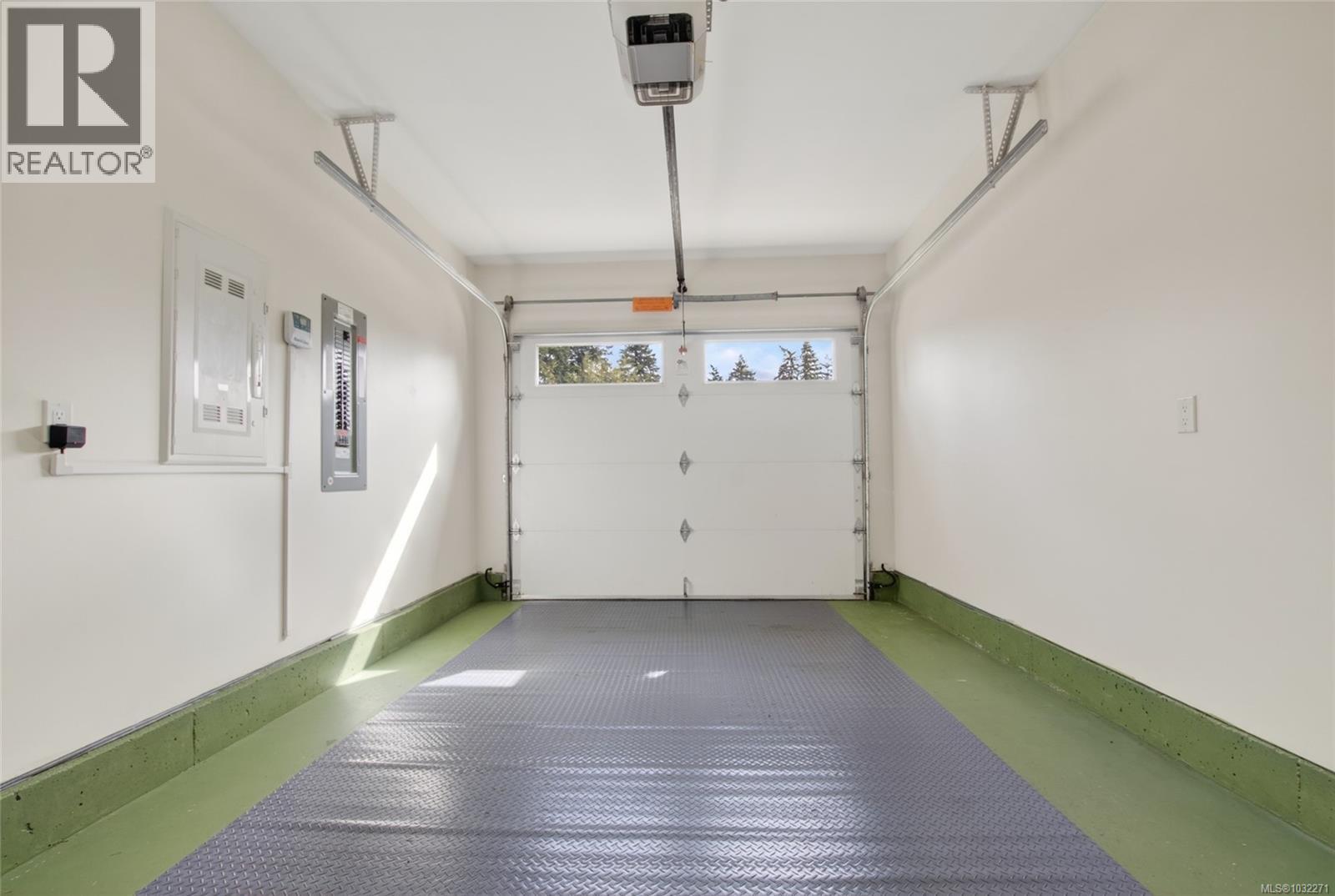 5892 STONEHAVEN DR - 34