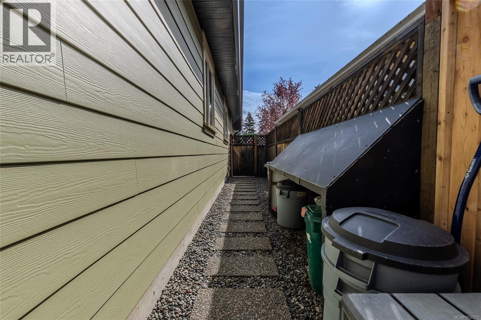 5892 STONEHAVEN DR - 9