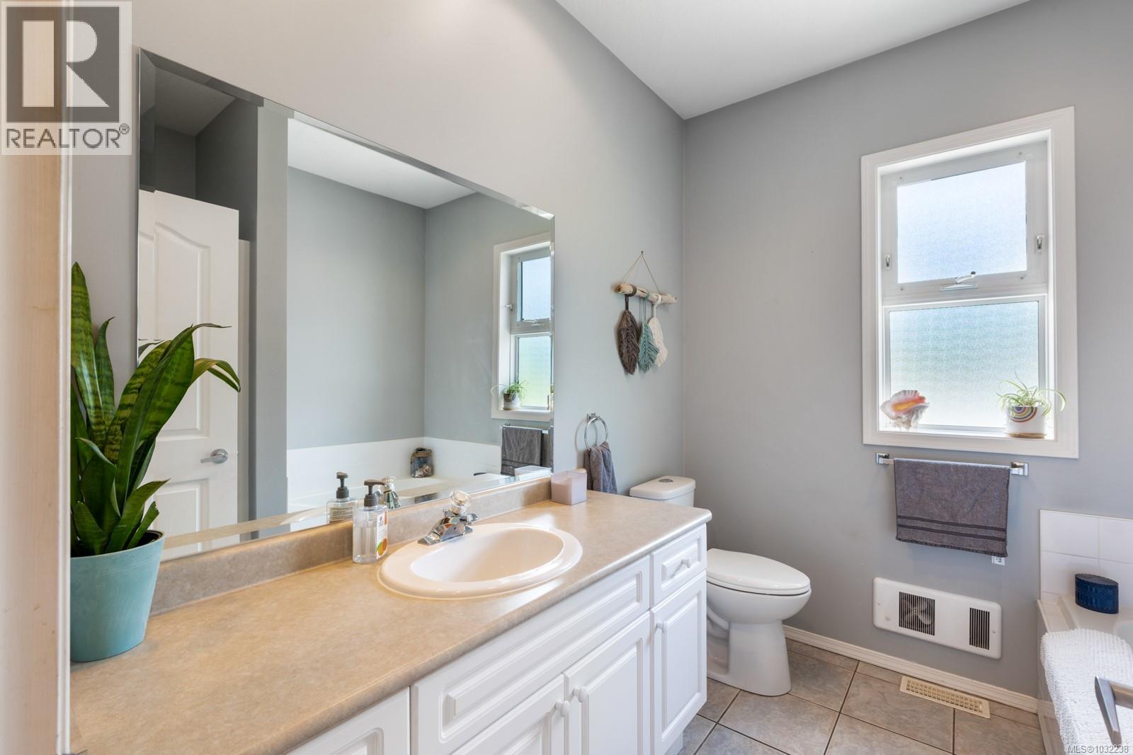 6800 BUCKLEY BAY FRONTAGE RD - 53