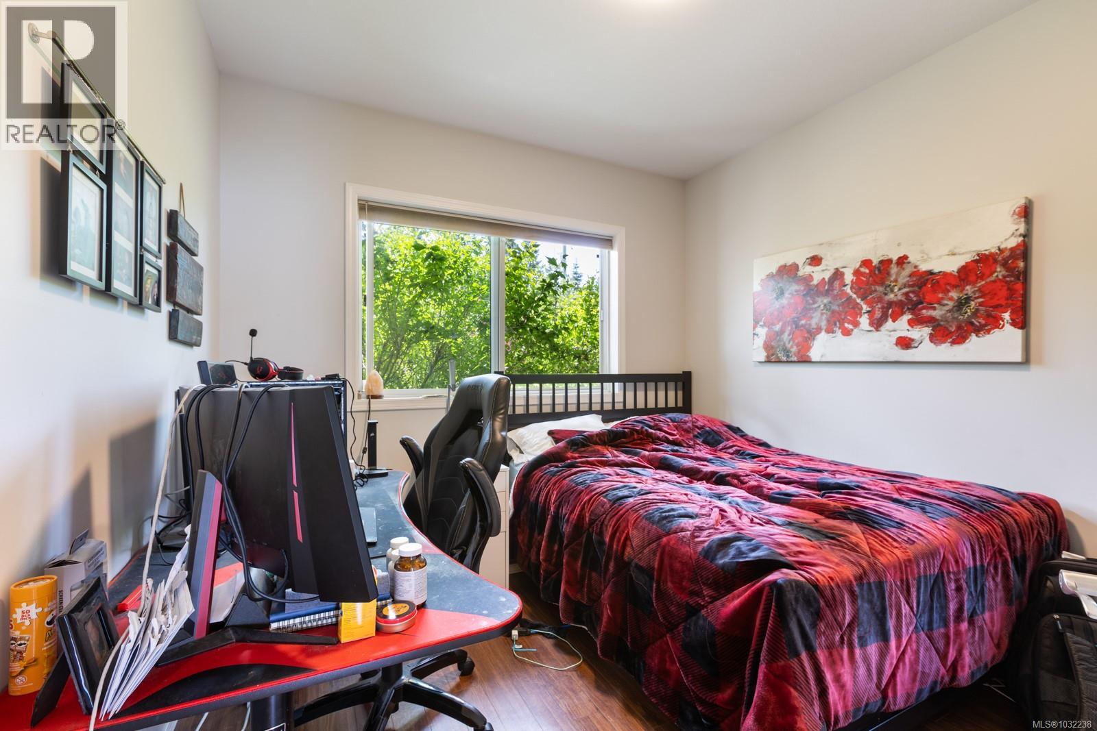 6800 BUCKLEY BAY FRONTAGE RD - 54