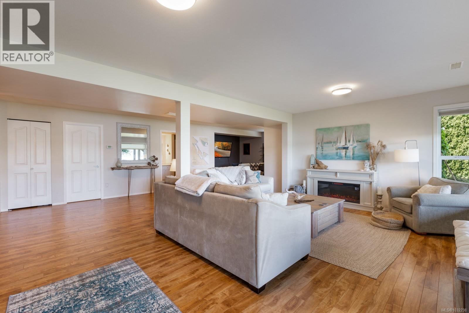 6800 BUCKLEY BAY FRONTAGE RD - 55