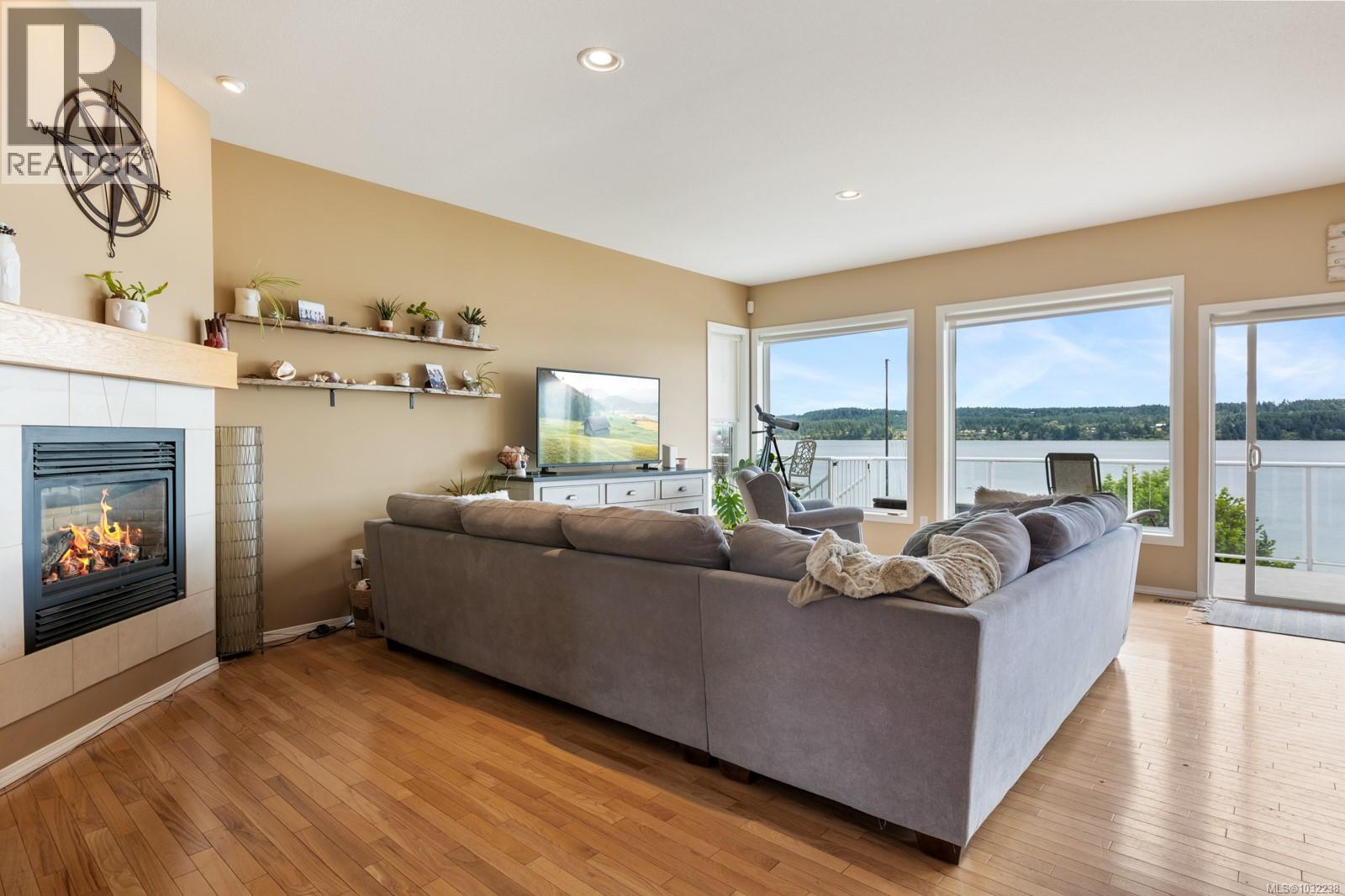 6800 BUCKLEY BAY FRONTAGE RD - 6