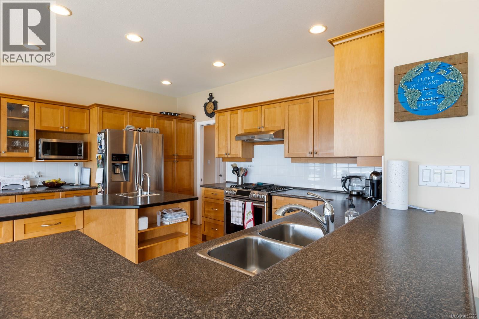 6800 BUCKLEY BAY FRONTAGE RD - 8