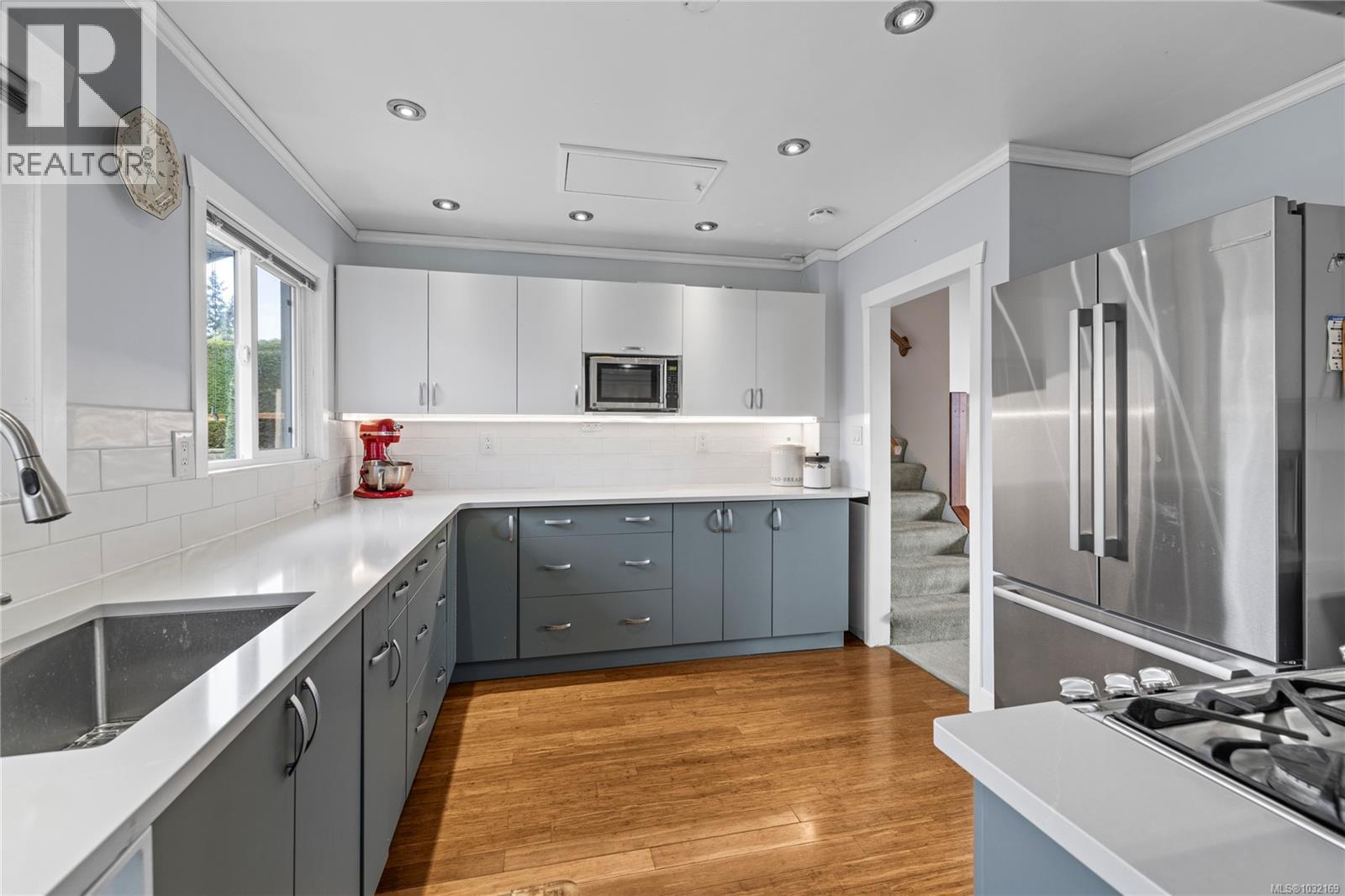 2875 HALIDAY CRES - 16