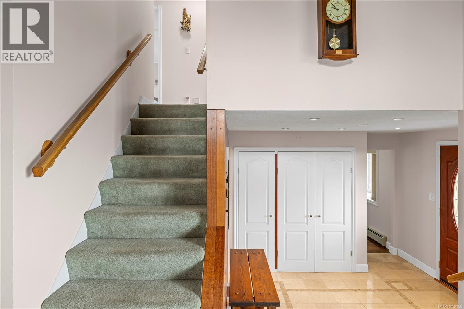 2875 HALIDAY CRES - 17