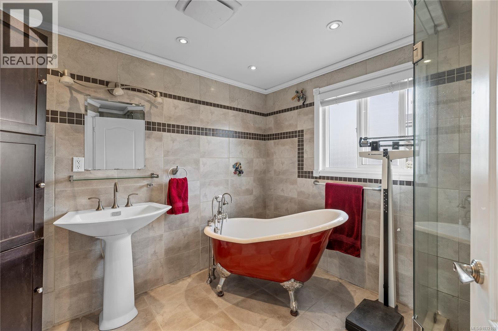 2875 HALIDAY CRES - 20