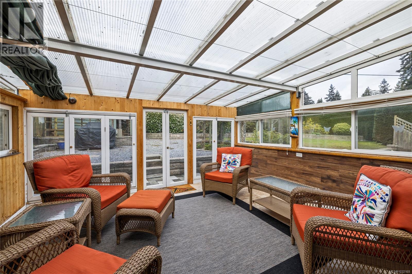 2875 HALIDAY CRES - 30