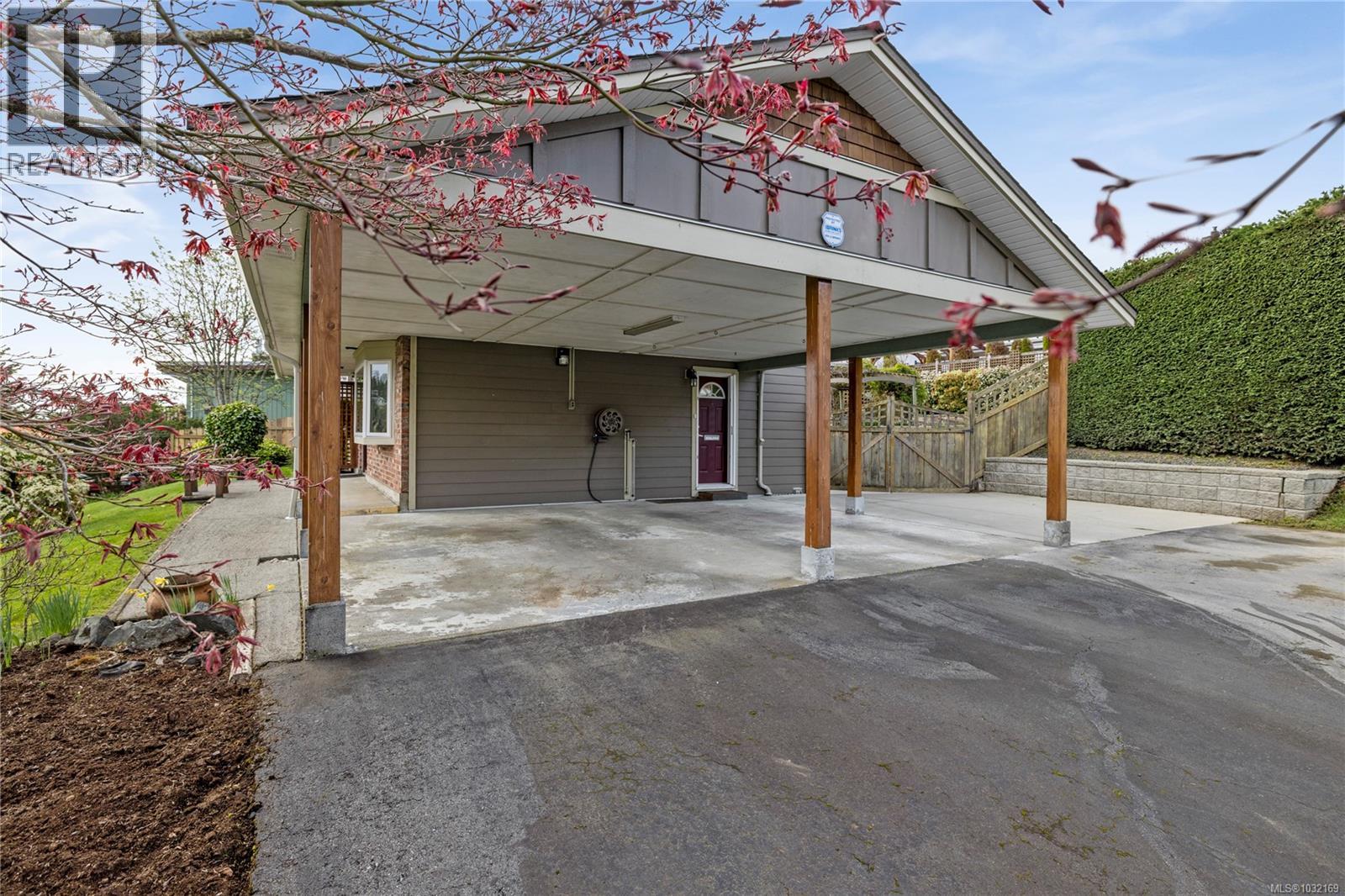 2875 HALIDAY CRES - 36