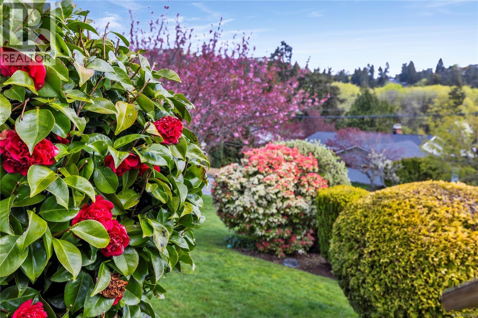 2875 HALIDAY CRES - 39