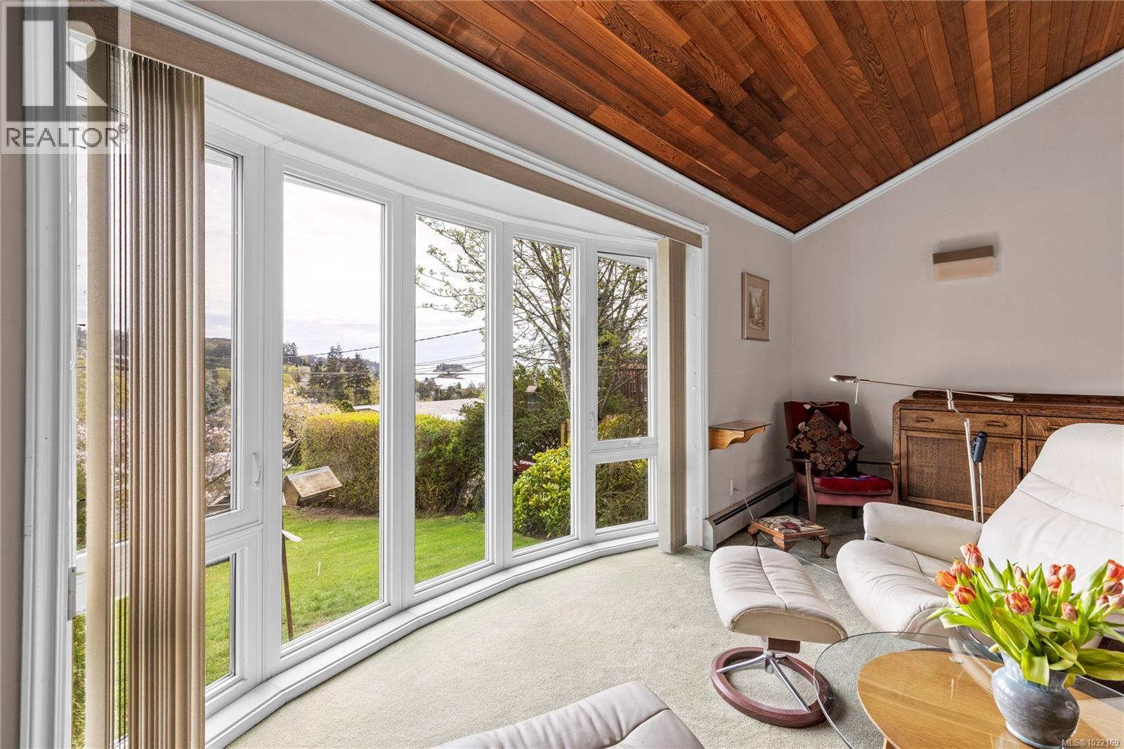 2875 HALIDAY CRES - 8