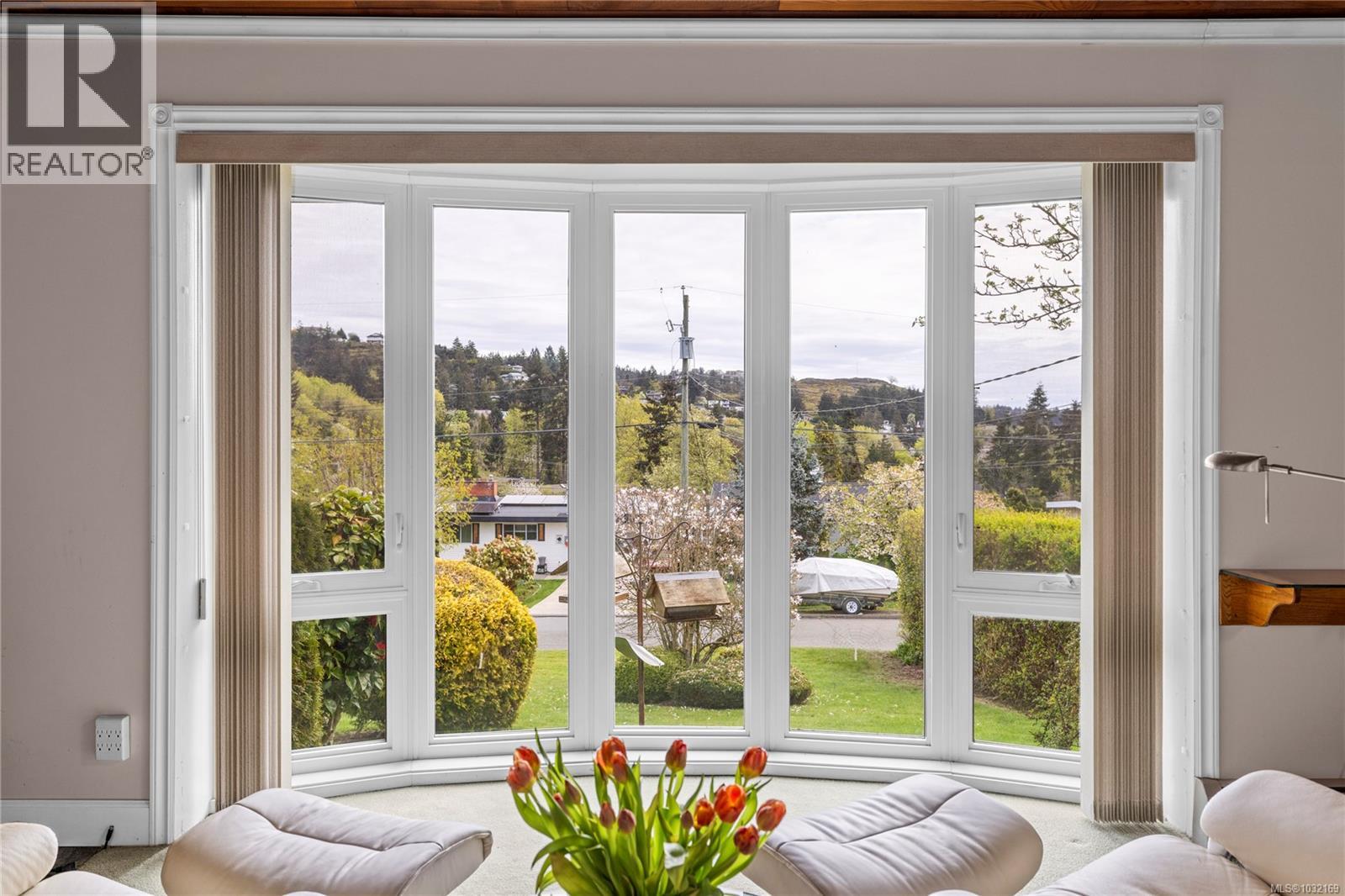 2875 HALIDAY CRES - 9