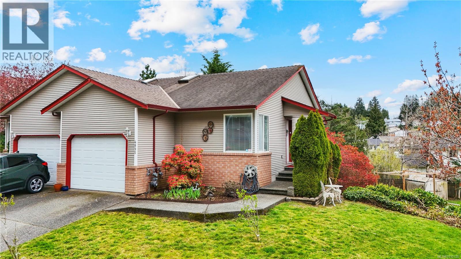 4895 Fairbrook Cres - 1