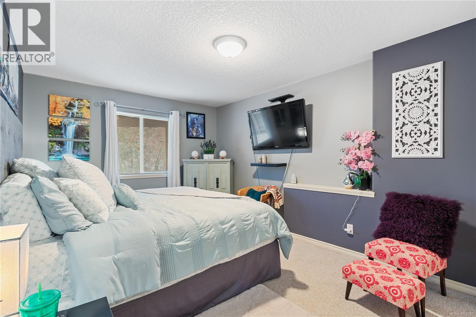 4895 FAIRBROOK CRES - 14