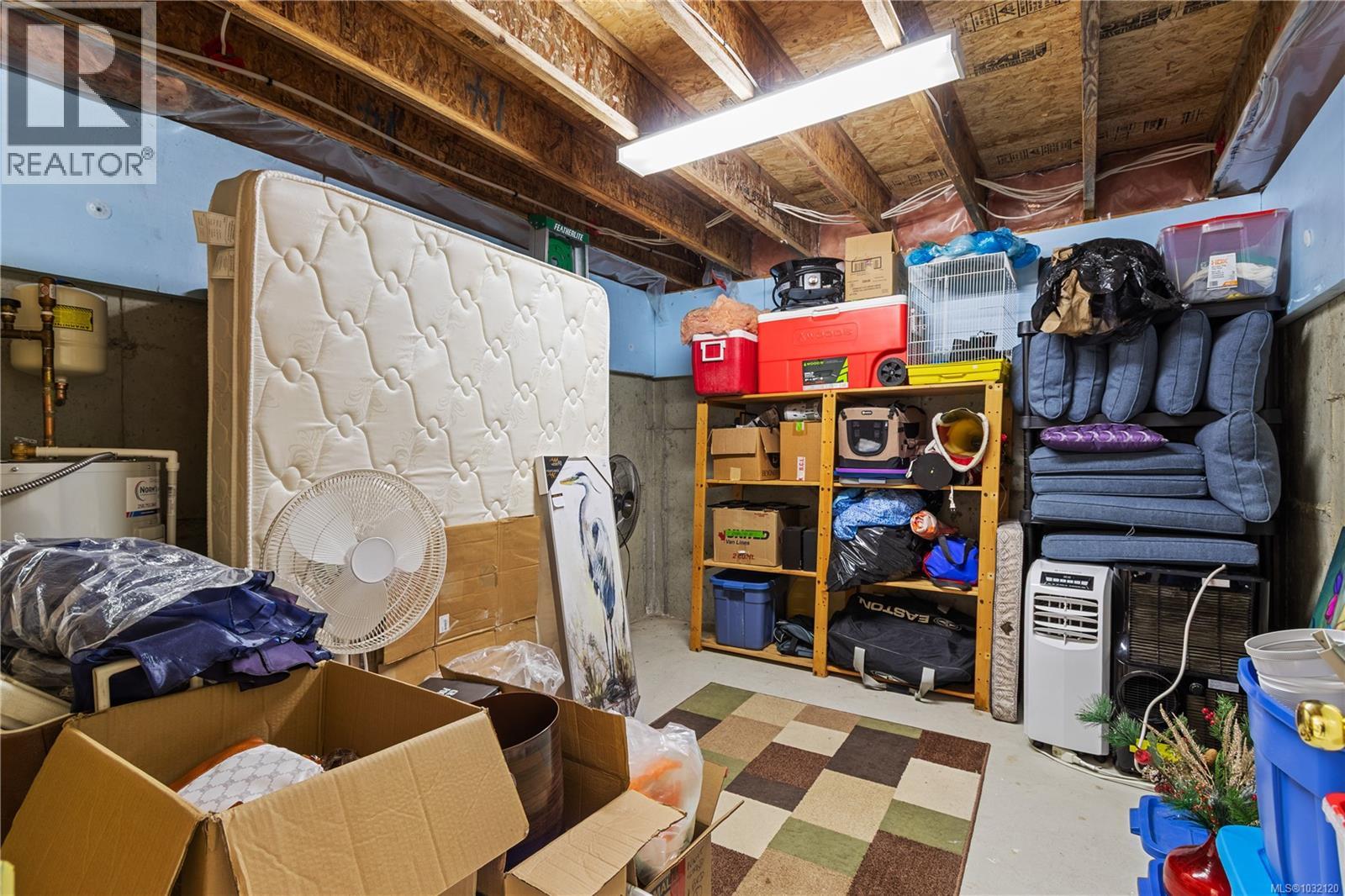 4895 Fairbrook Cres - 19