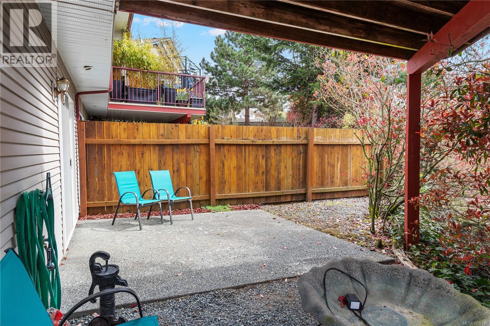 4895 Fairbrook Cres - 22