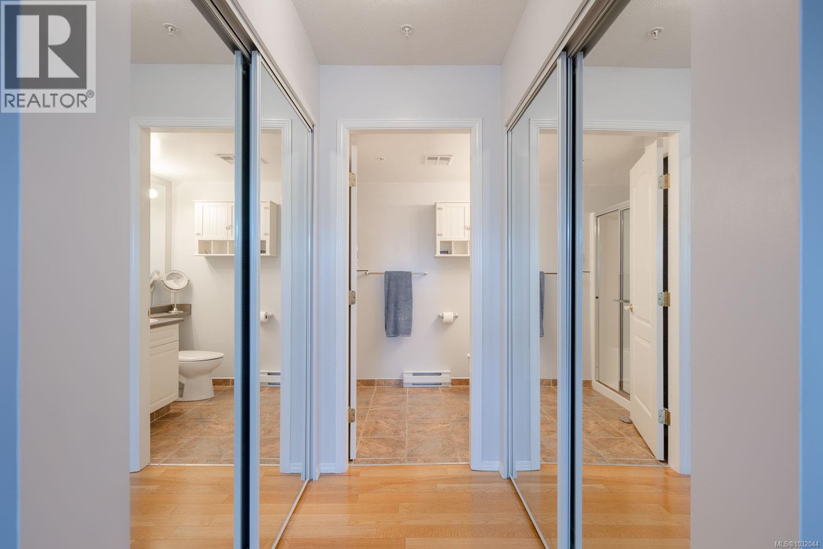 #301 24 PRIDEAUX ST - 27