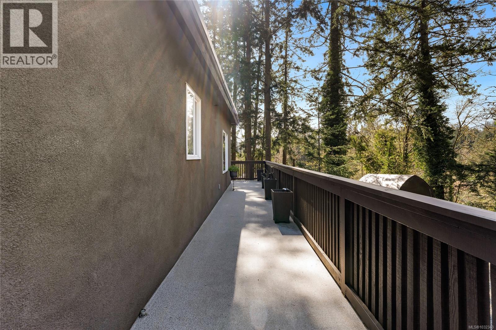 1084 Tatlow Rd - 25