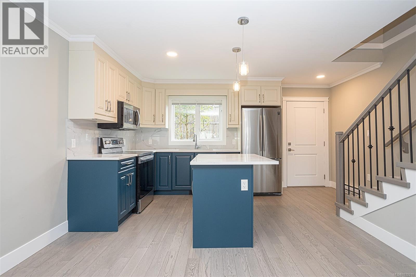 #110 3248 SHERMAN RD - 10