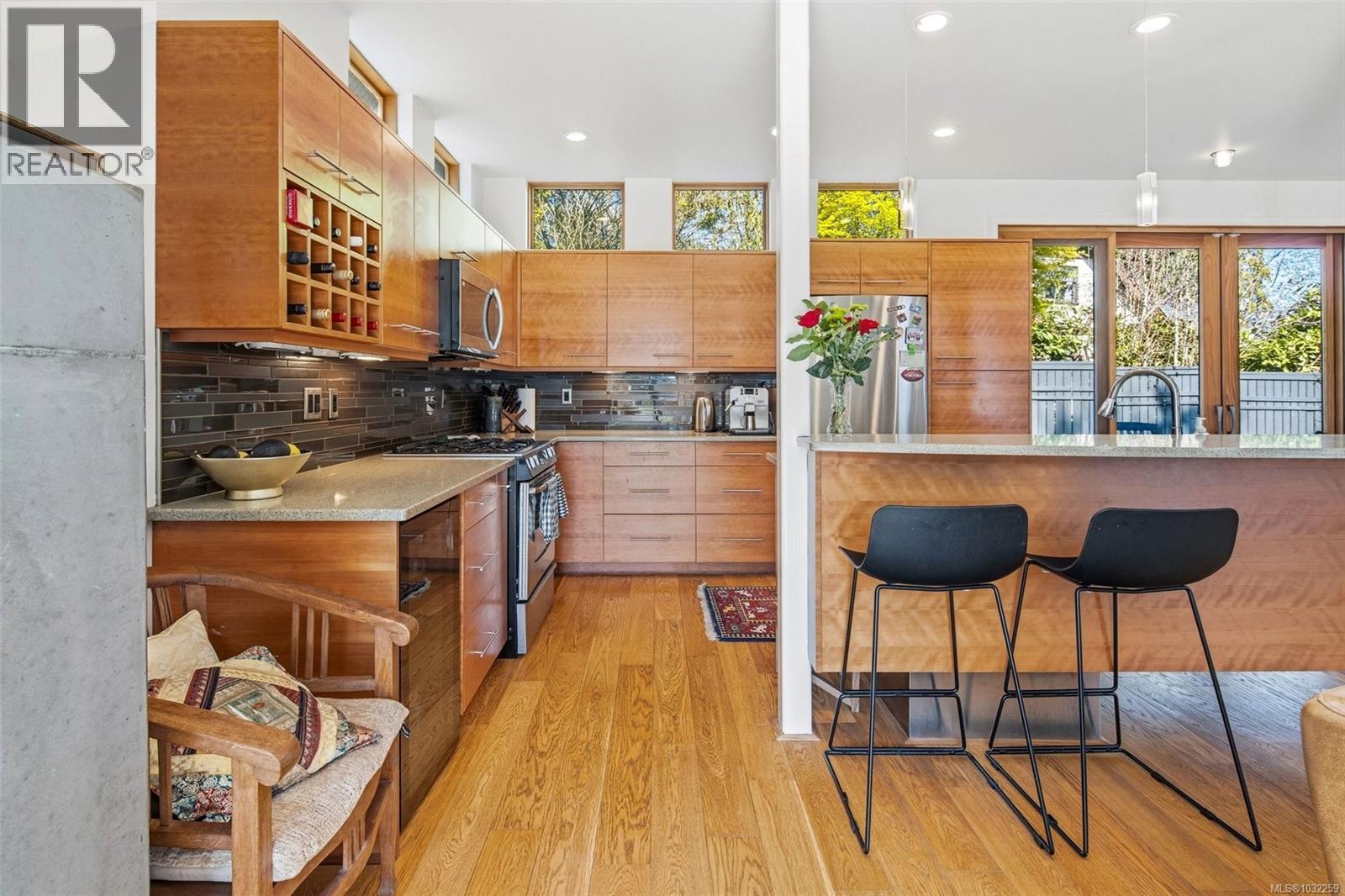 220 MOSS ROCK PL - 14