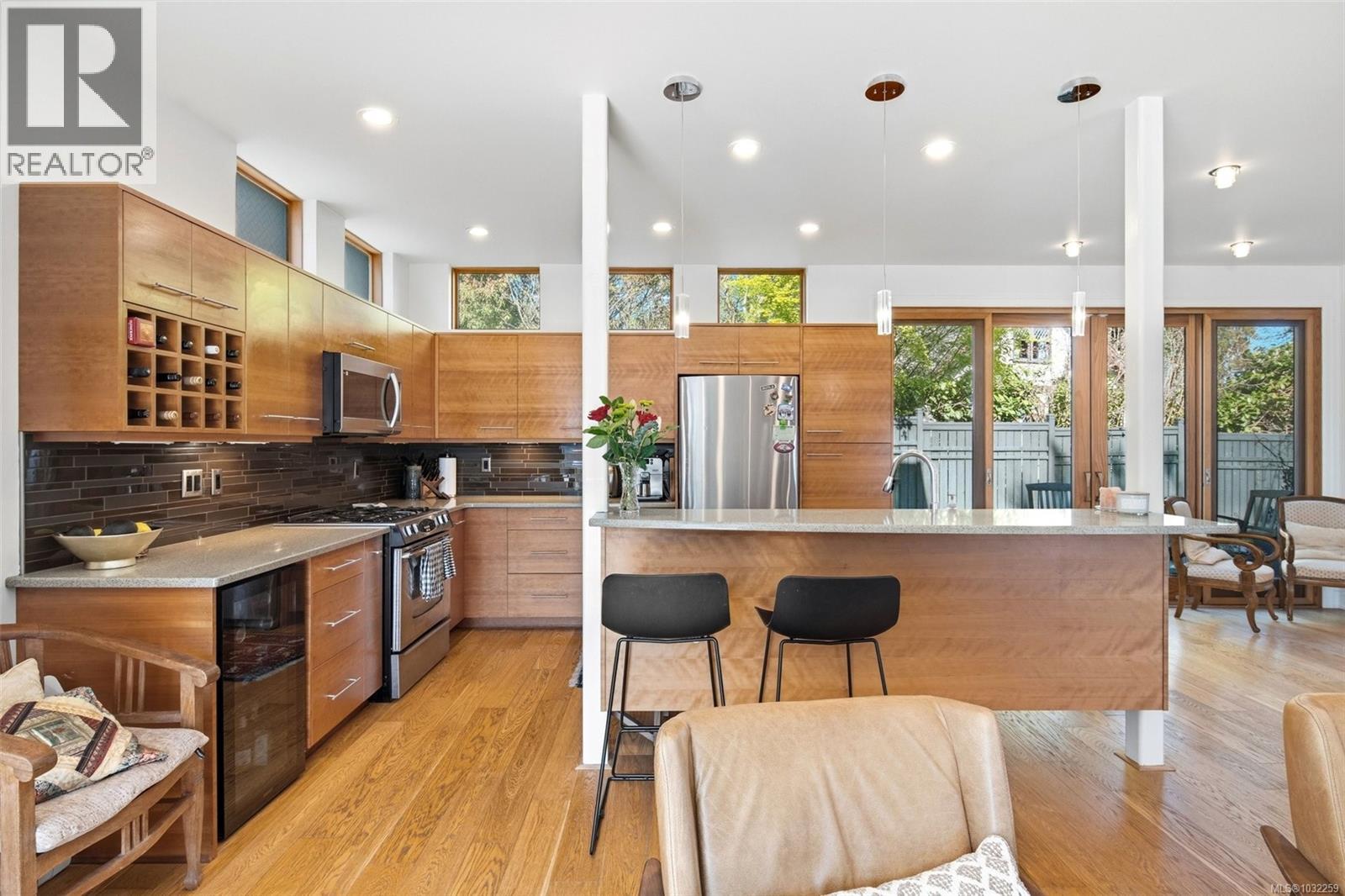 220 MOSS ROCK PL - 15