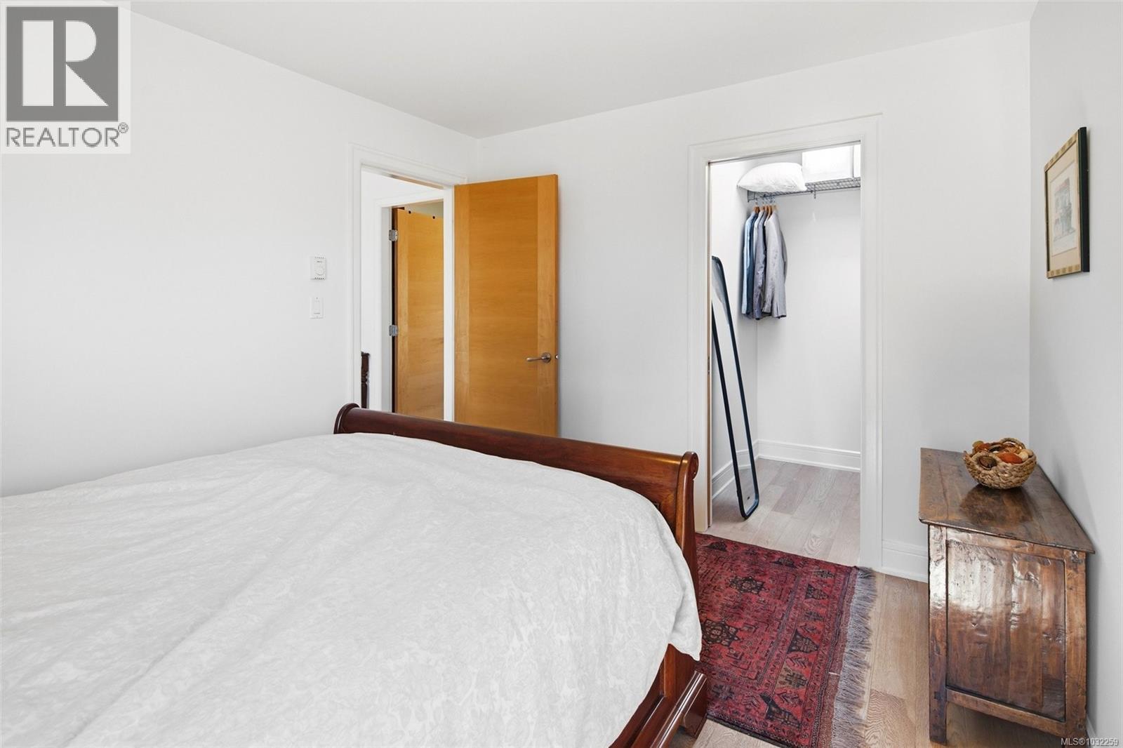 220 MOSS ROCK PL - 26