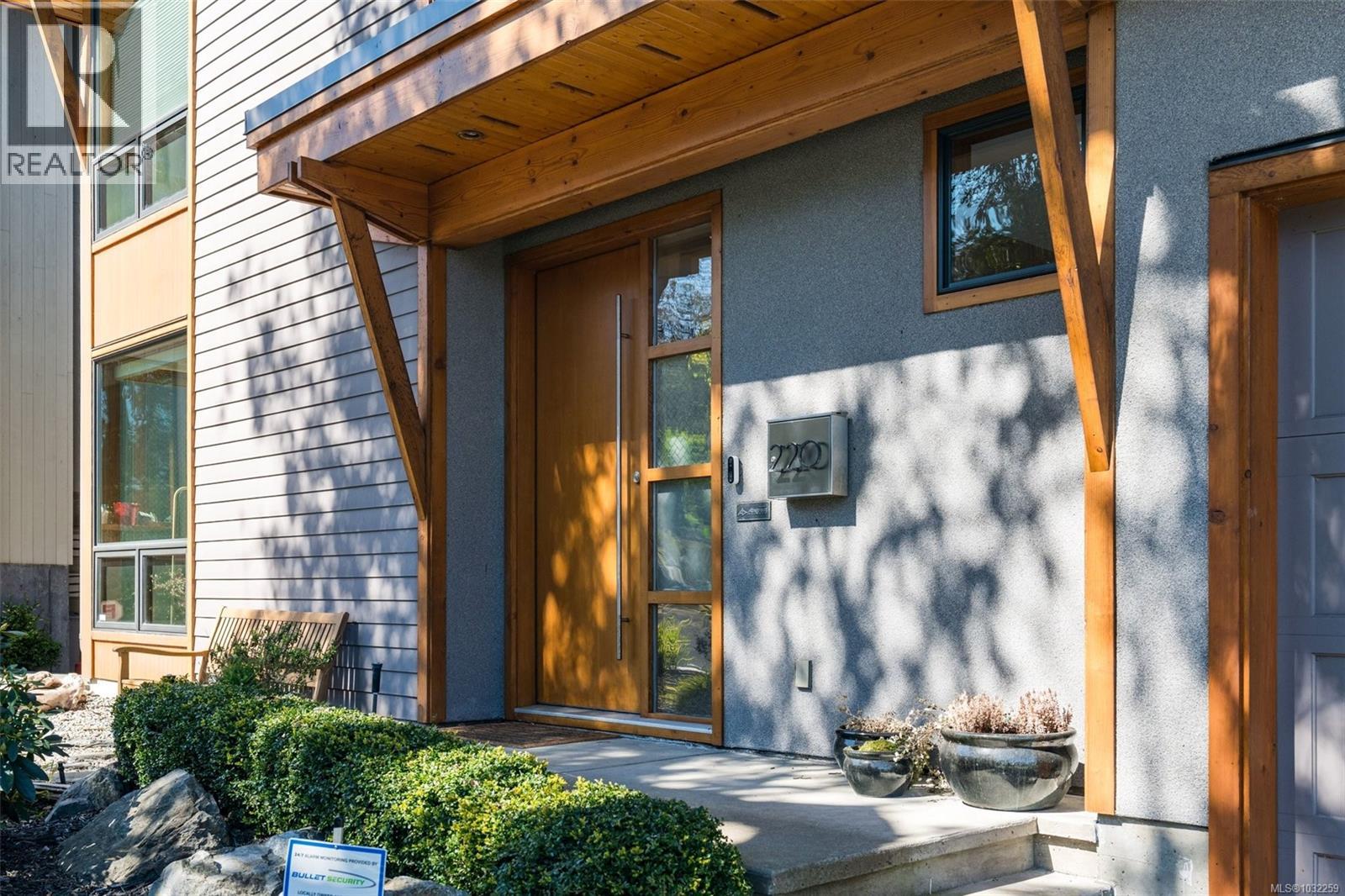 220 Moss Rock Pl - 4