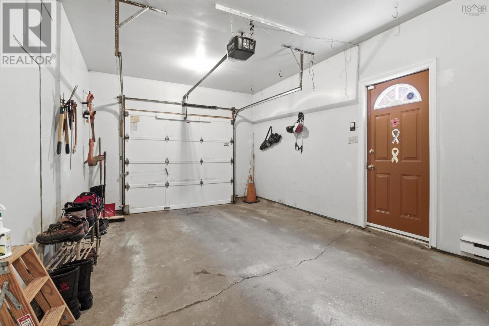 Property 32 of 41 of 9 Amberwood Court