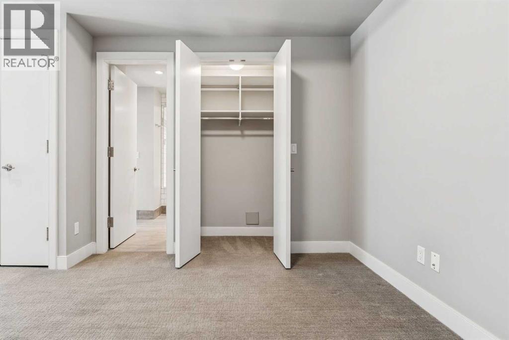 Single Family House Multi-level for Sale in   Eau Claire Avenue SW Eau Claire Calgary 