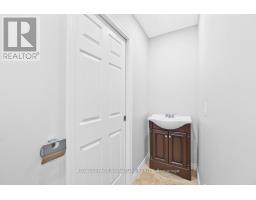 136 Trafalgar Road, Oakville, ON L6J3G5 Photo 10