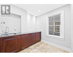 136 Trafalgar Road, Oakville, ON L6J3G5 Photo 9