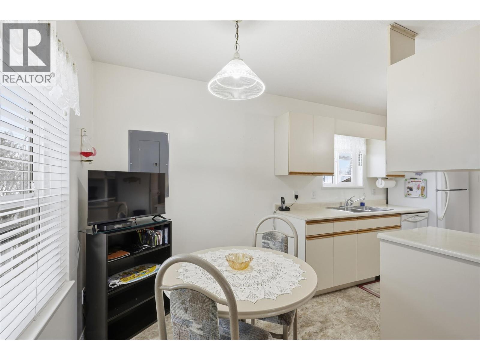 1544 CANFORD AVENUE - 18