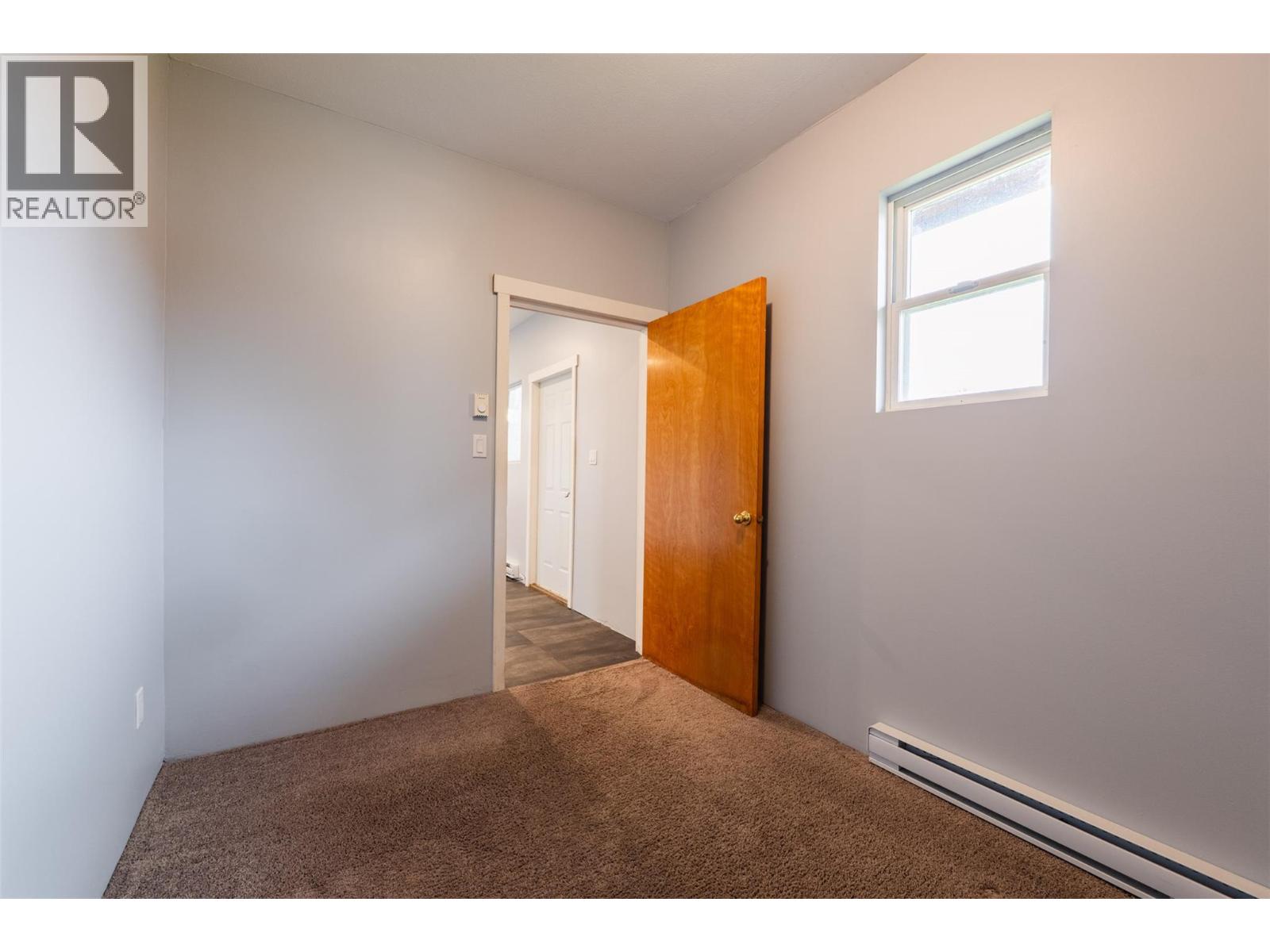 3118 Slocan Park Road - 10