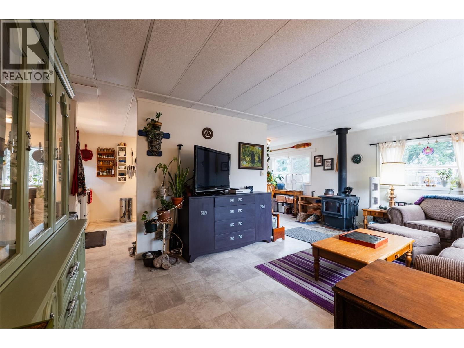 3118 Slocan Park Road - 20