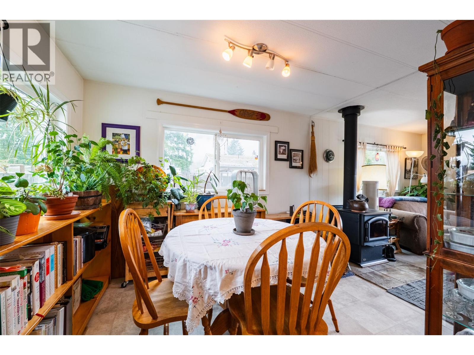 3118 Slocan Park Road - 21