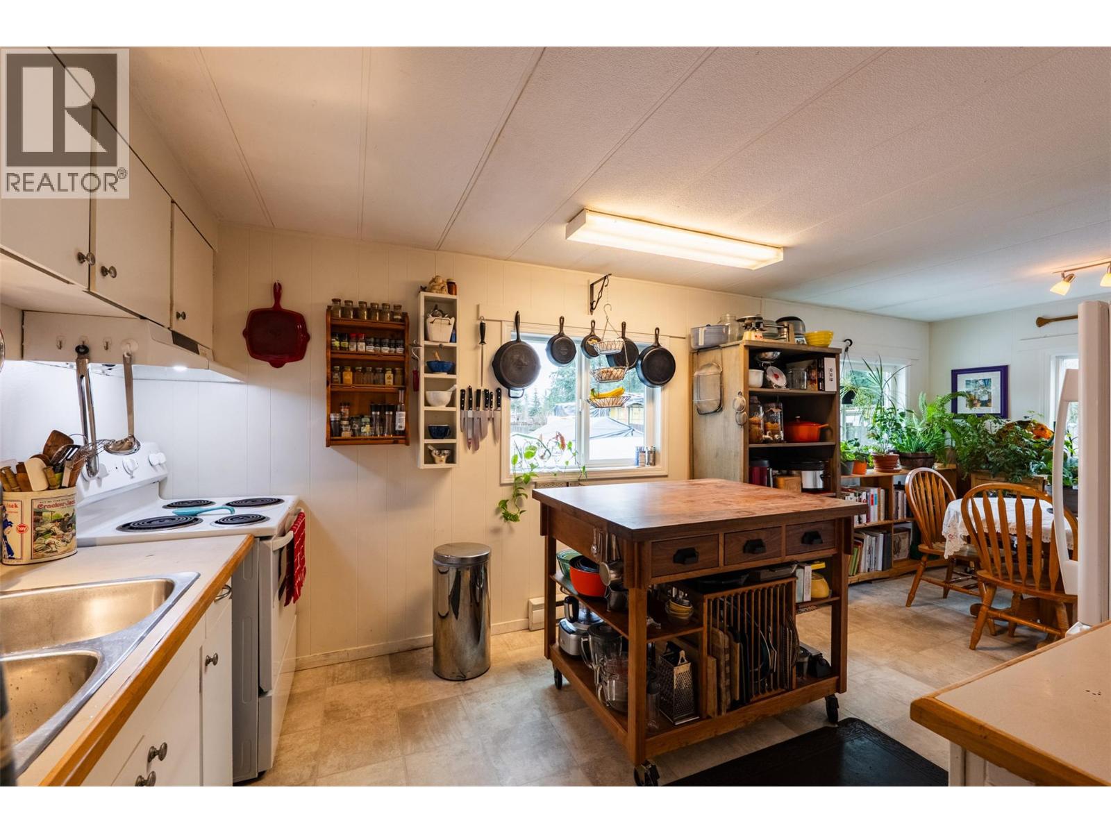 3118 Slocan Park Road - 23