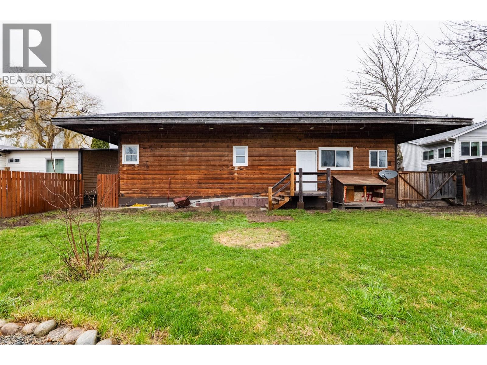 3118 Slocan Park Road - 3