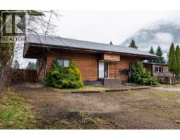 3118 Slocan Park Road, Slocan Park, BC V0G2E0 Photo 19