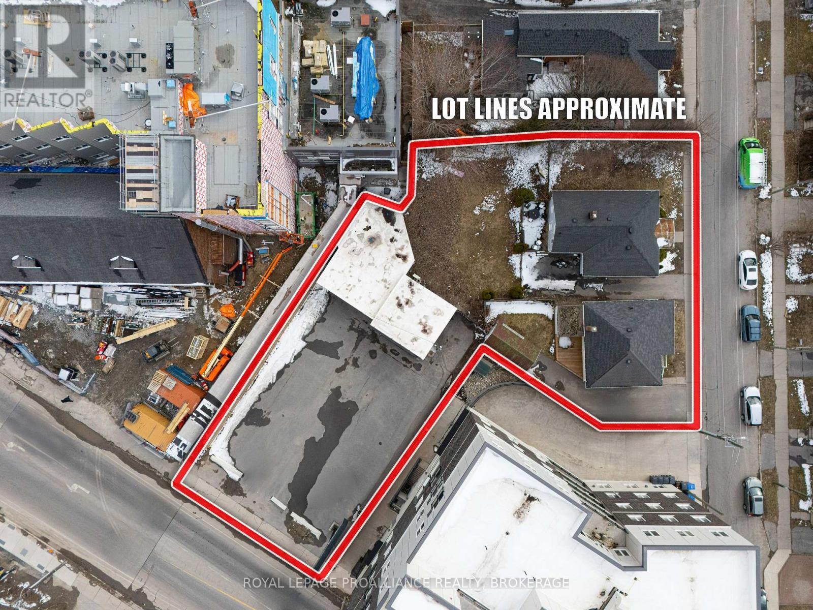 624 PRINCESS STREET - 1