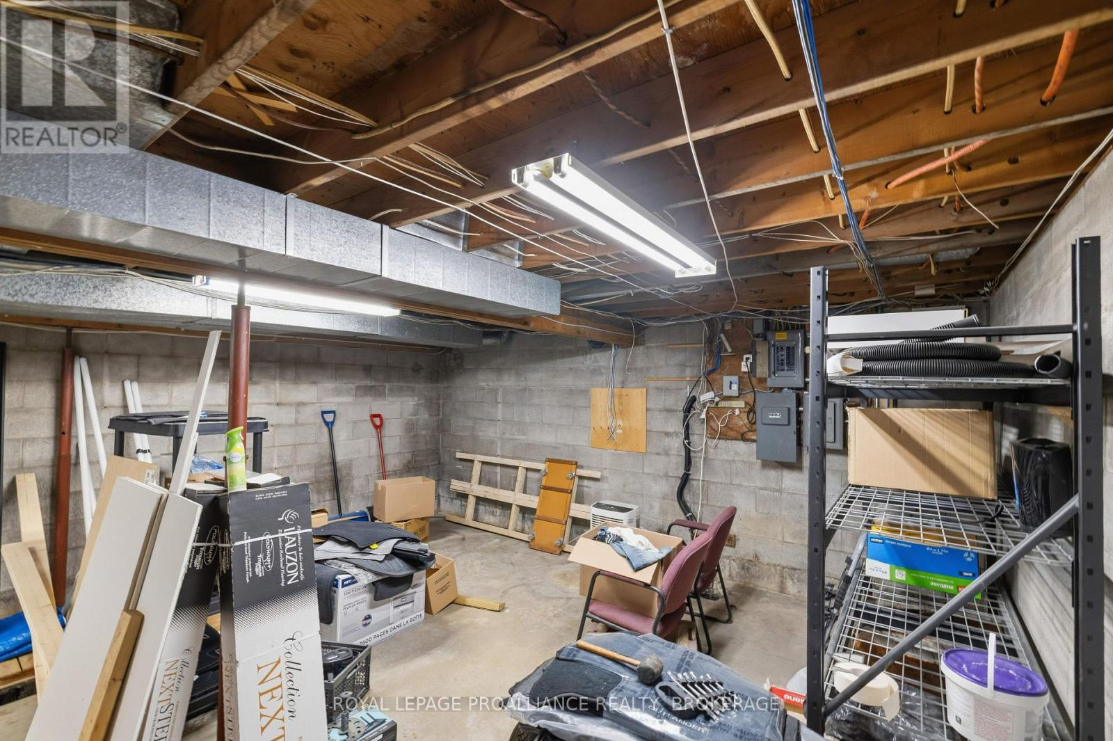 624 PRINCESS STREET - 10