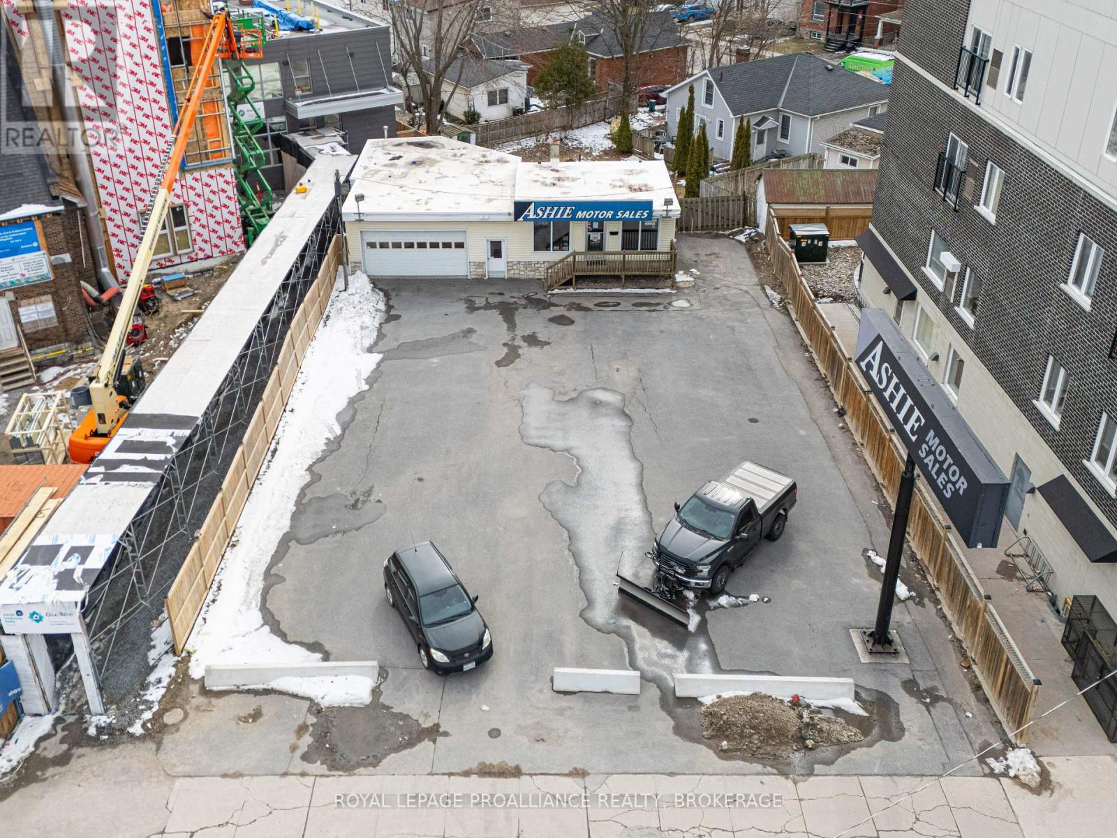 624 PRINCESS STREET - 3