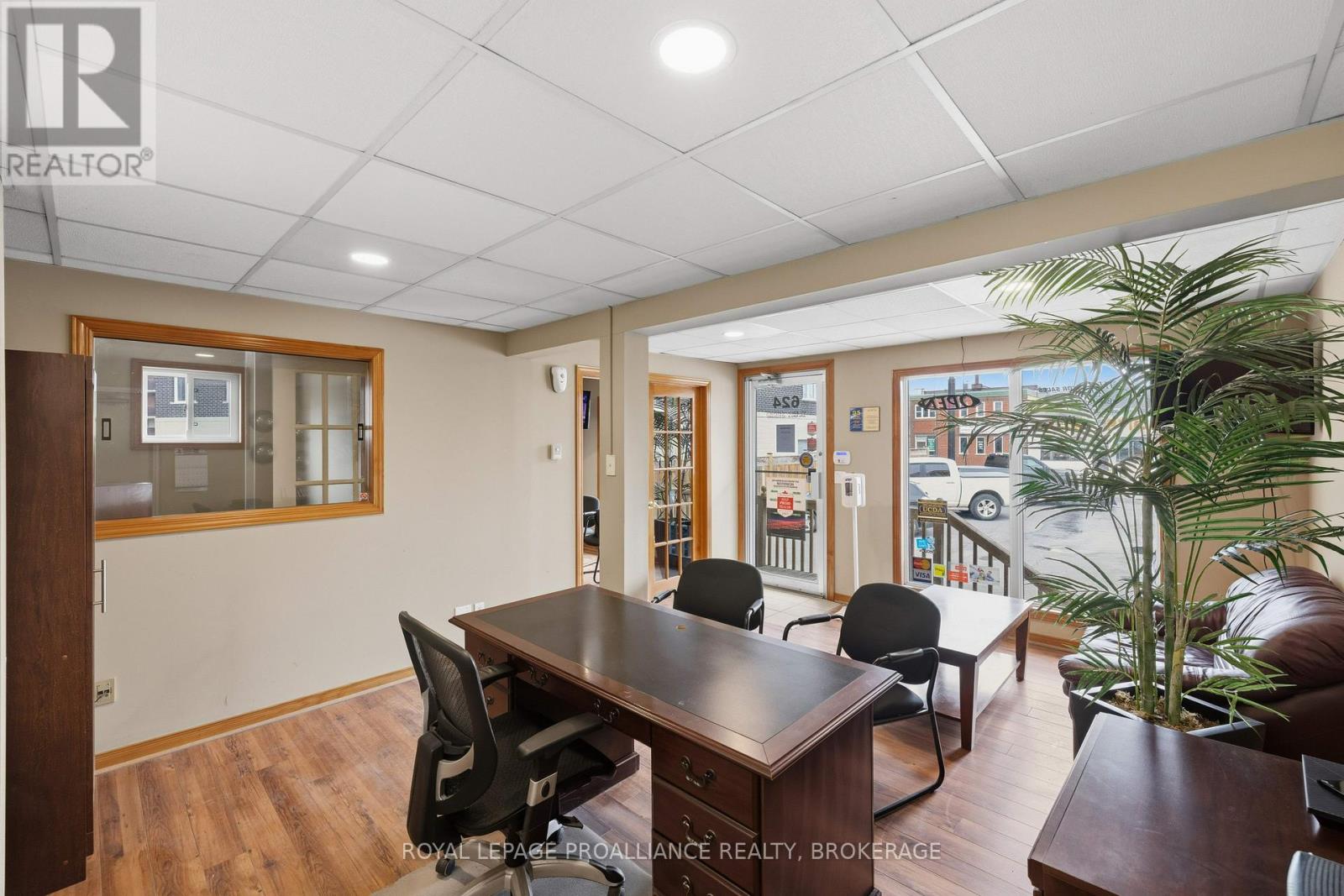 624 PRINCESS STREET - 7