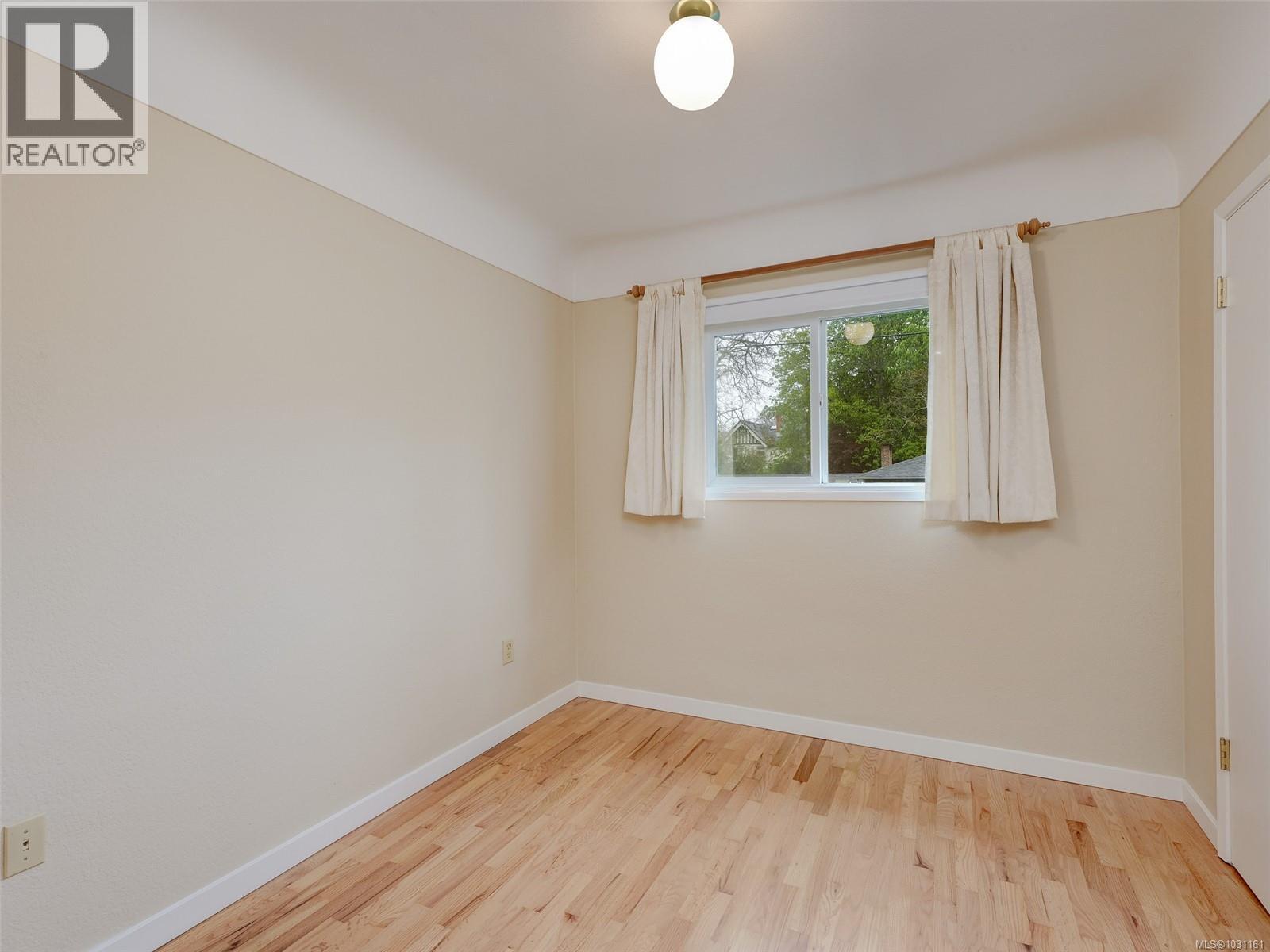  984 Brighton Crescent, Victoria